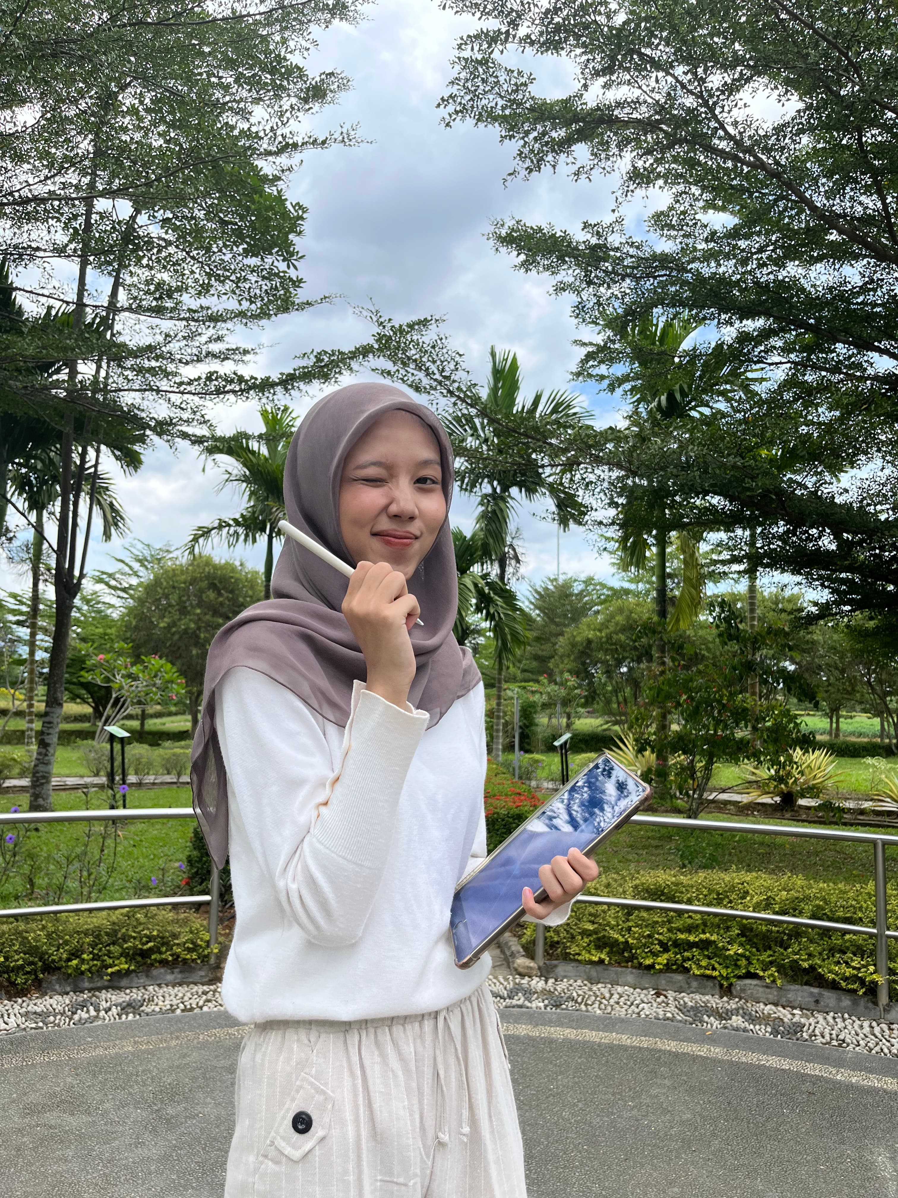 Natania - Creative Designer